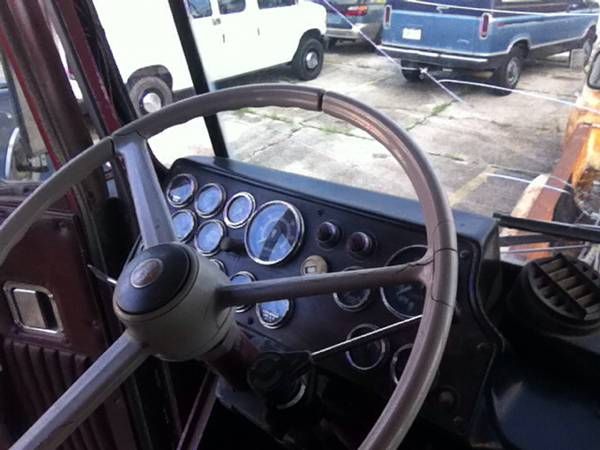 1978-kenworth-K100-cabover-interior_zpsq